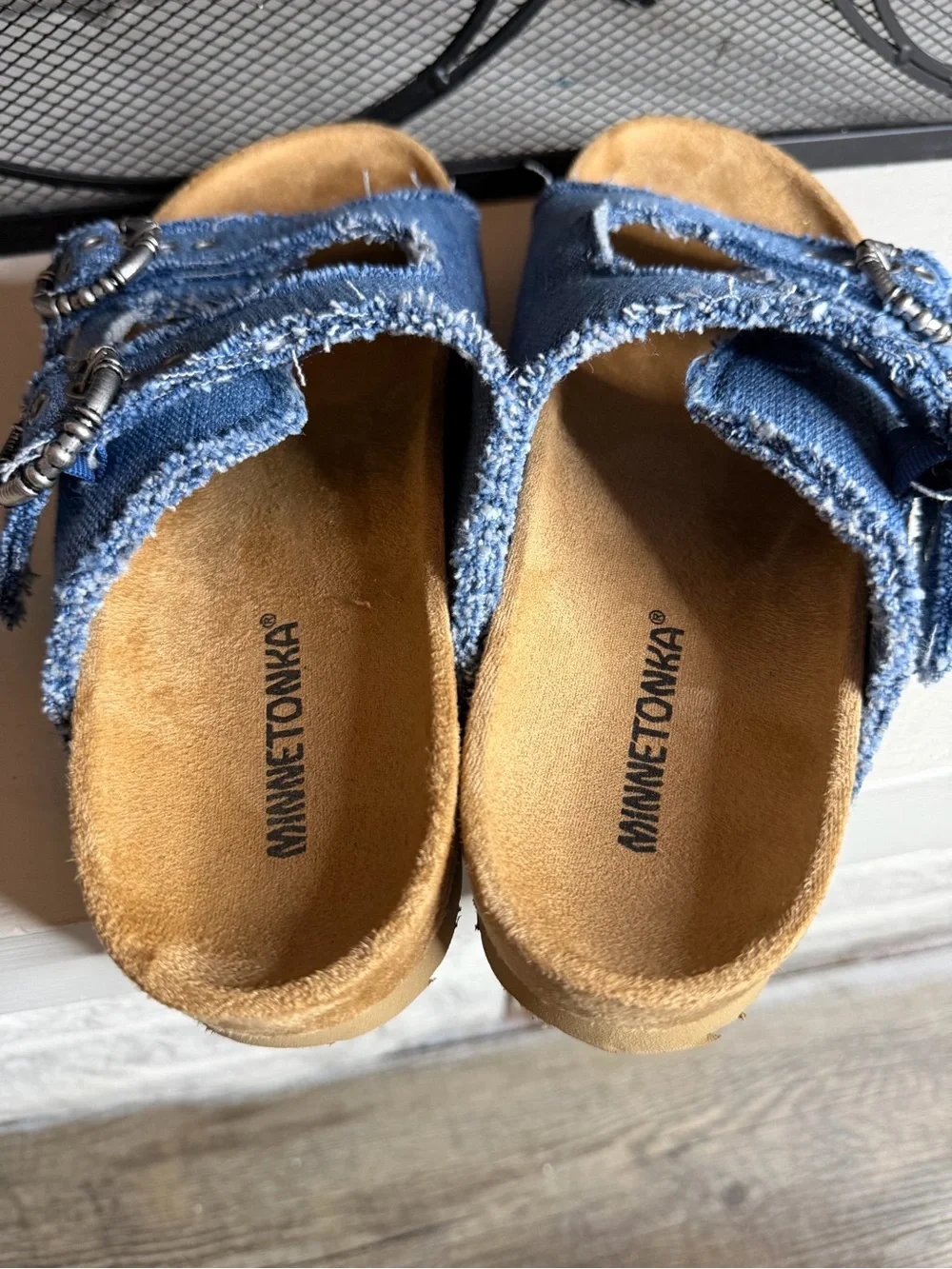 Minnetonka Georgine Buckle Slide Sandals Blue Denim Size 7
